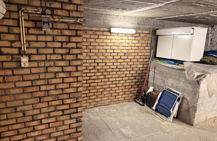Garage + débarras à vendre a Westende