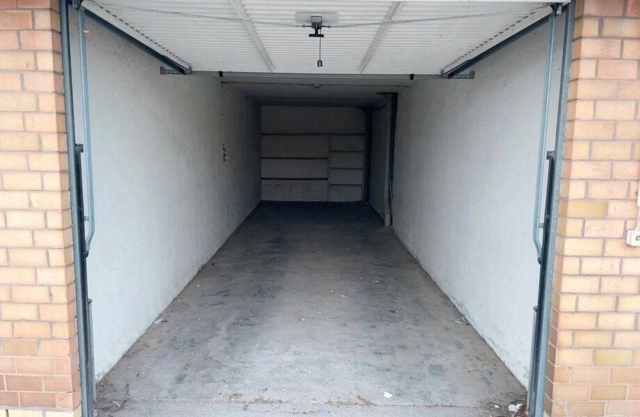 Garage (ferme) à vendre a Westende