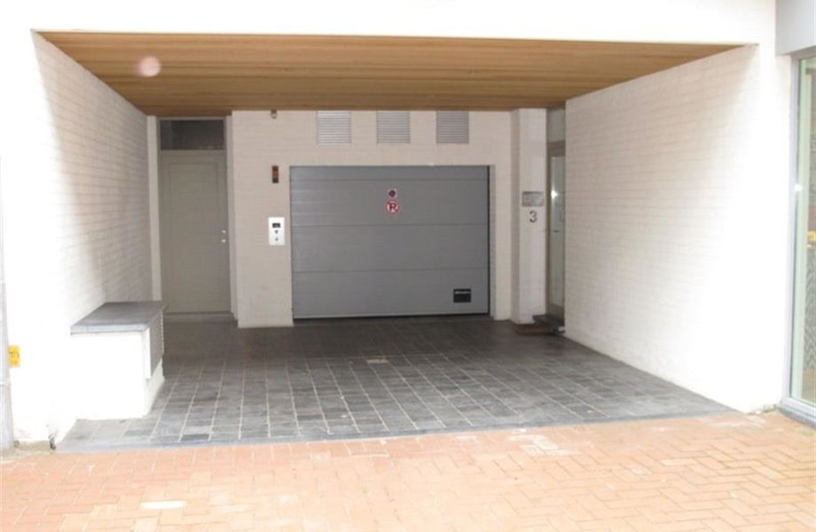 Gesloten garagebox te koop in Westende