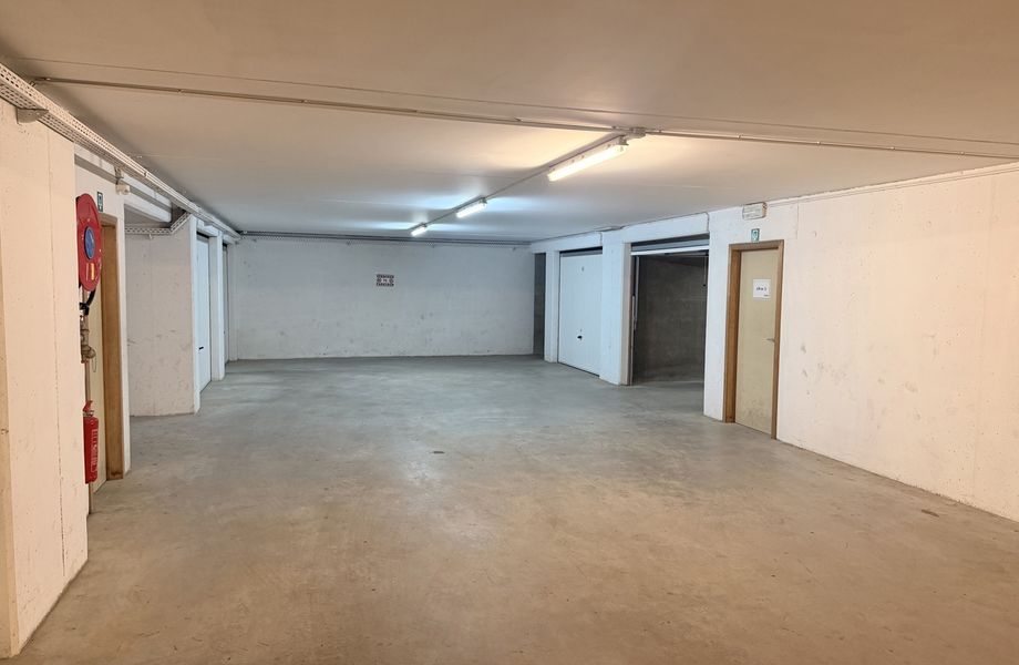 Gesloten garagebox te koop in Westende
