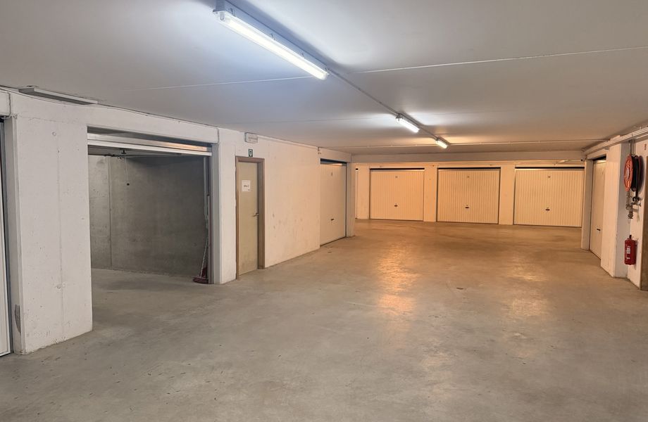 Gesloten garagebox te koop in Westende